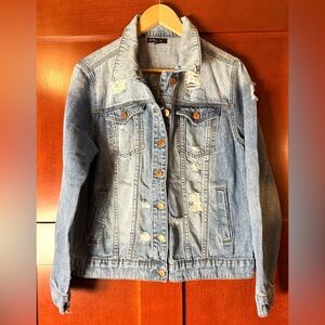 STS Blue Light Wash Distressed  Y2K Jean Jacket Size Medium